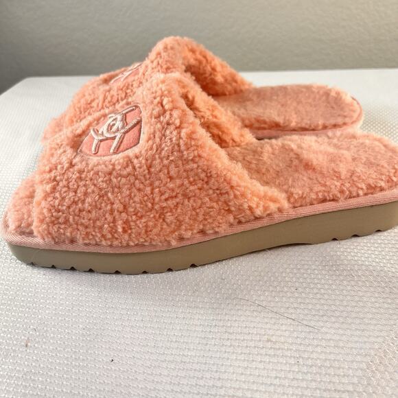 Ariat Cozy Slides Slippers 9 Pink Women Chic Open Toe Fleece Square Toe Comfort - Picture 3 of 10